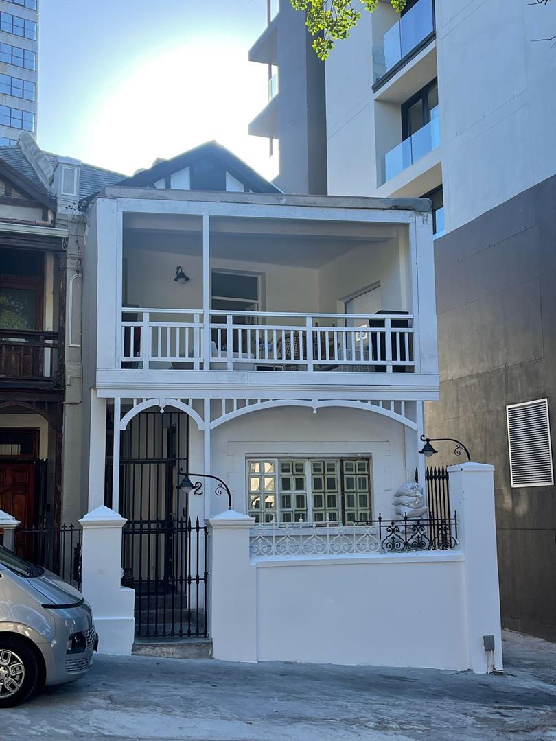 To Let 6 Bedroom Property for Rent in Sea Point Western Cape